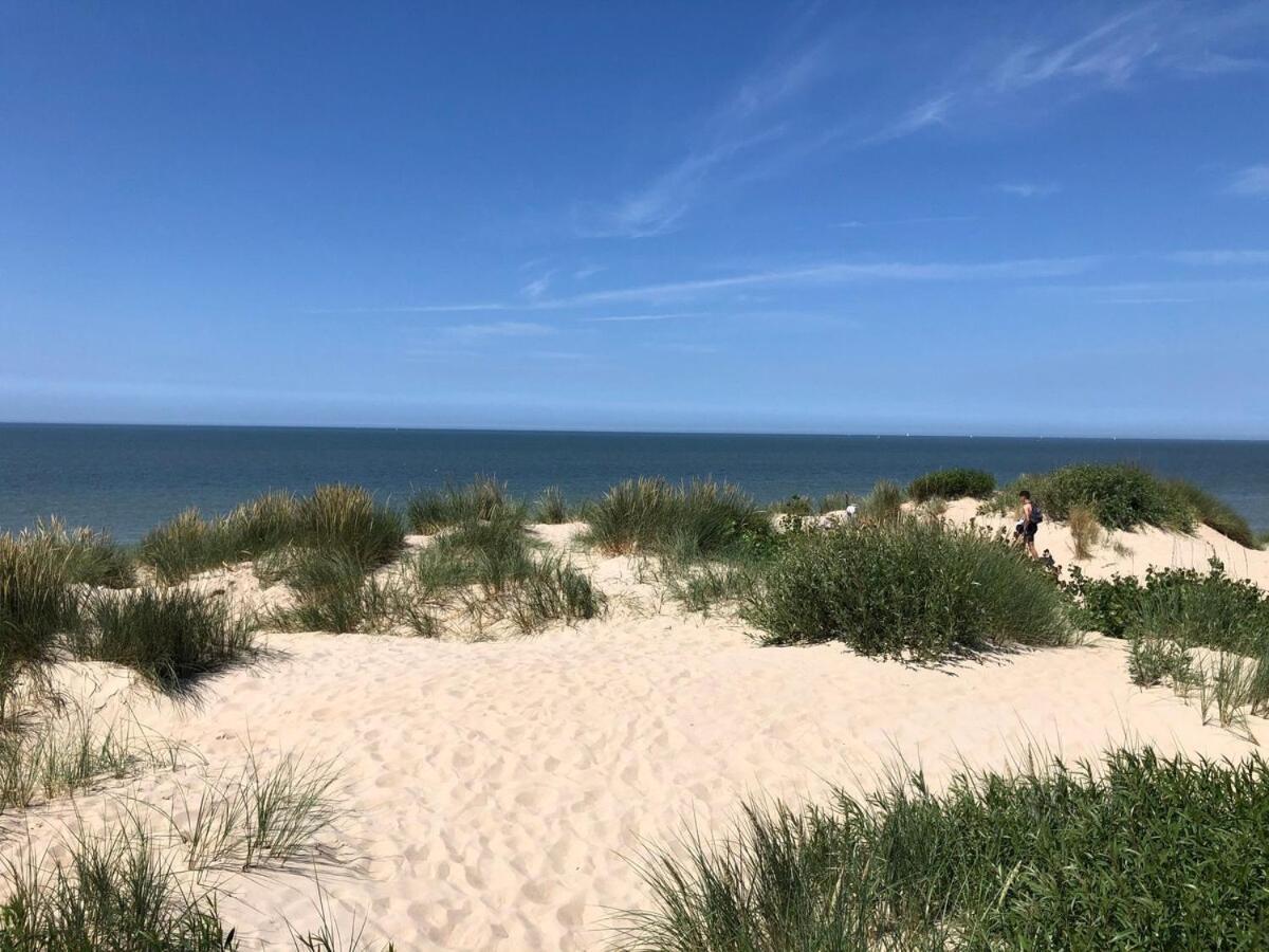 Appartement Two Bedroom With Side Sea View
